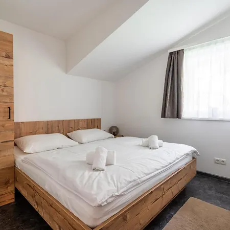 Amelies Mountain View