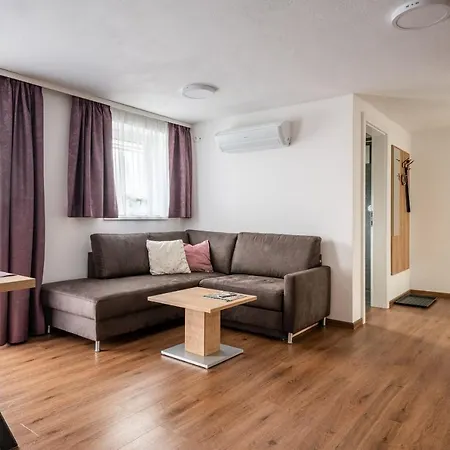 Amelies Mountain View